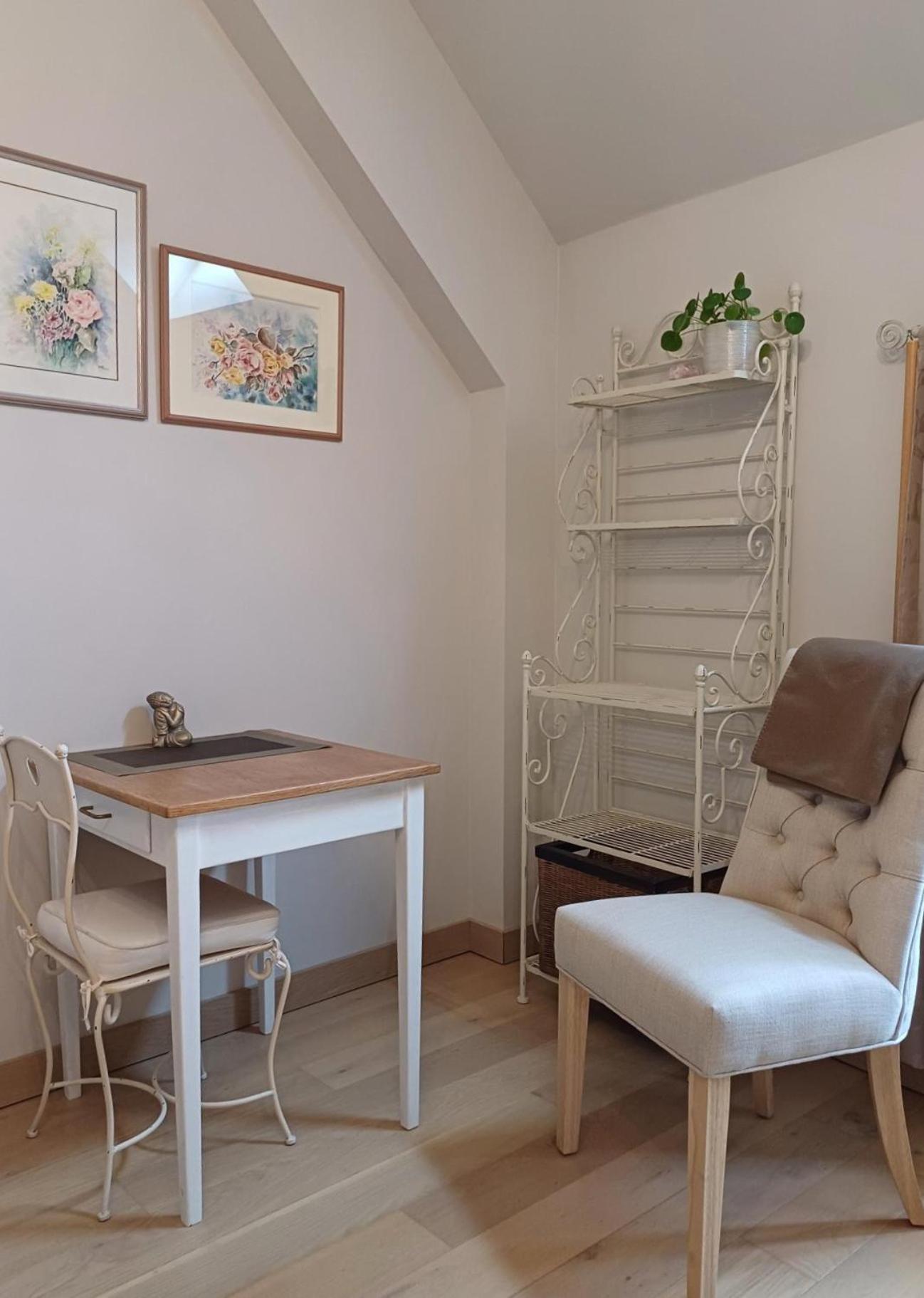 Bed and Breakfast Le Repos Coquelicot Montillot Esterno foto