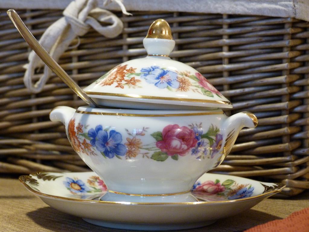 Bed and Breakfast Le Repos Coquelicot Montillot Esterno foto